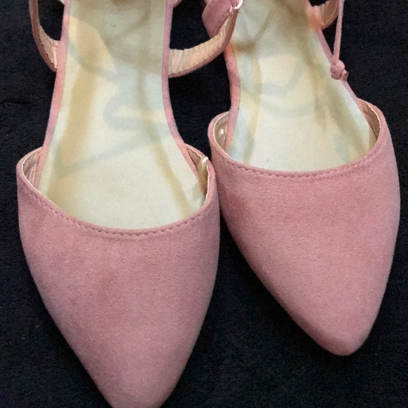 Flats - Picture 5 of 5